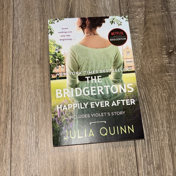 Bridgerton Series Books 5-8 and The Bridgertons: Happily Ever After - Picture 4 of 9